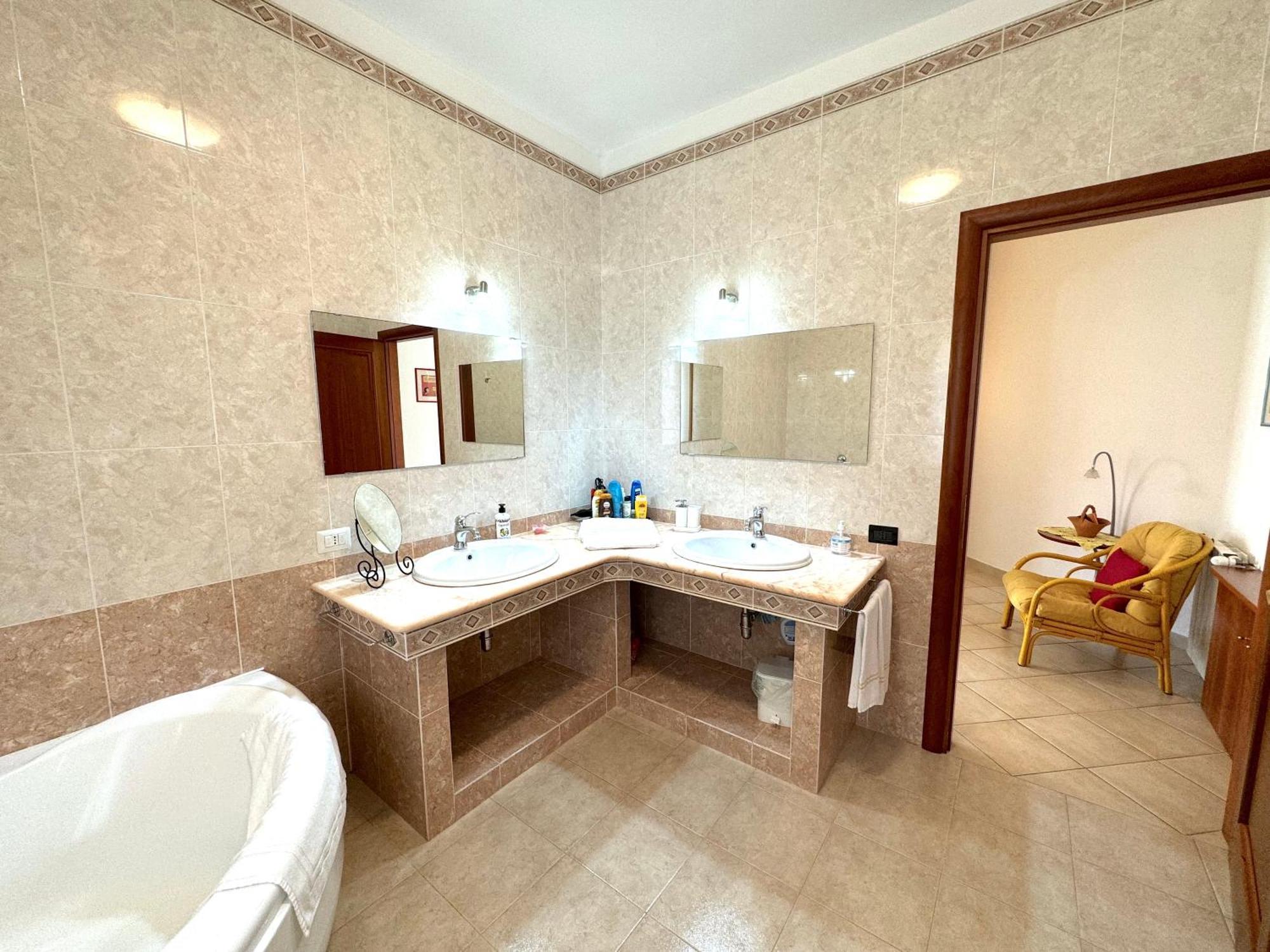 Rosa'S House - Zona Ospedaliera Daire Cagliari Dış mekan fotoğraf