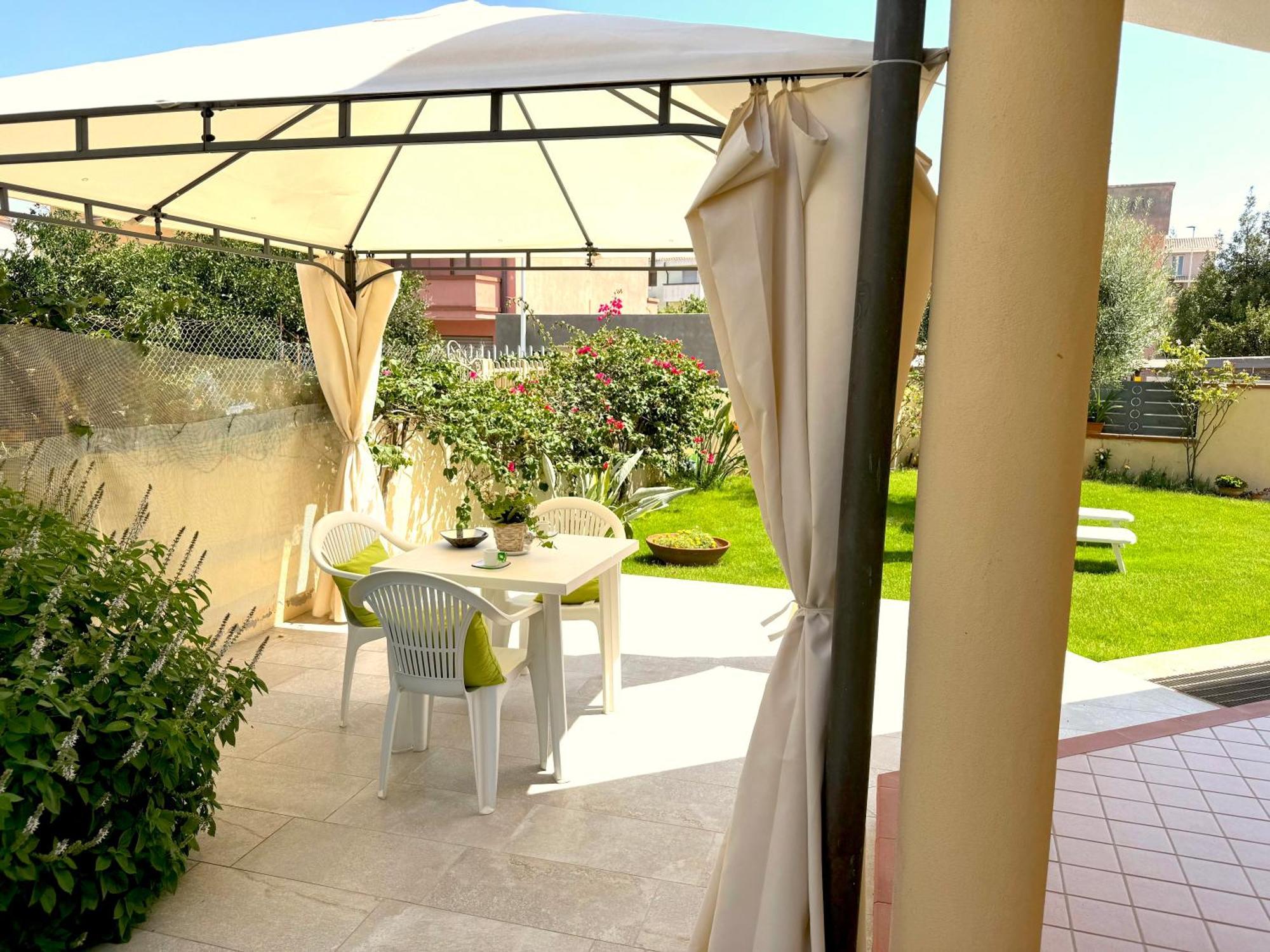 Rosa'S House - Zona Ospedaliera Daire Cagliari Dış mekan fotoğraf